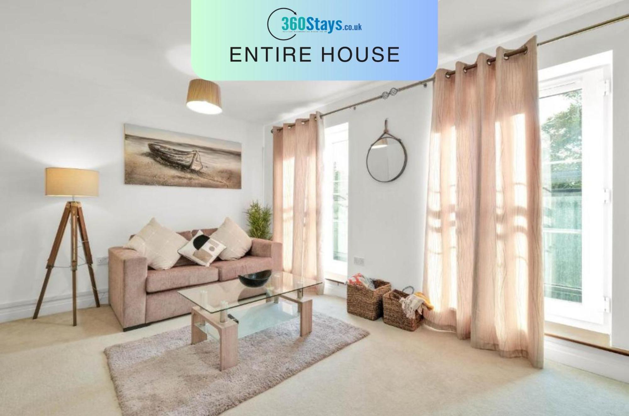 Foxherne 5Bdr 3Ba Serviced House With Parking - Slough By 360Stays Dış mekan fotoğraf